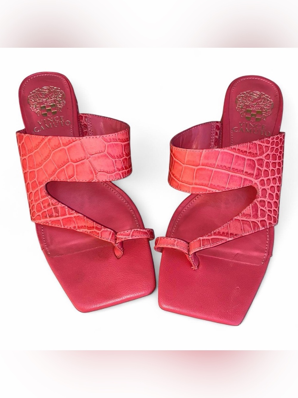 Vince Camuto Coral-Pink Croc-Embossed Toe-Loop Slide Sandals